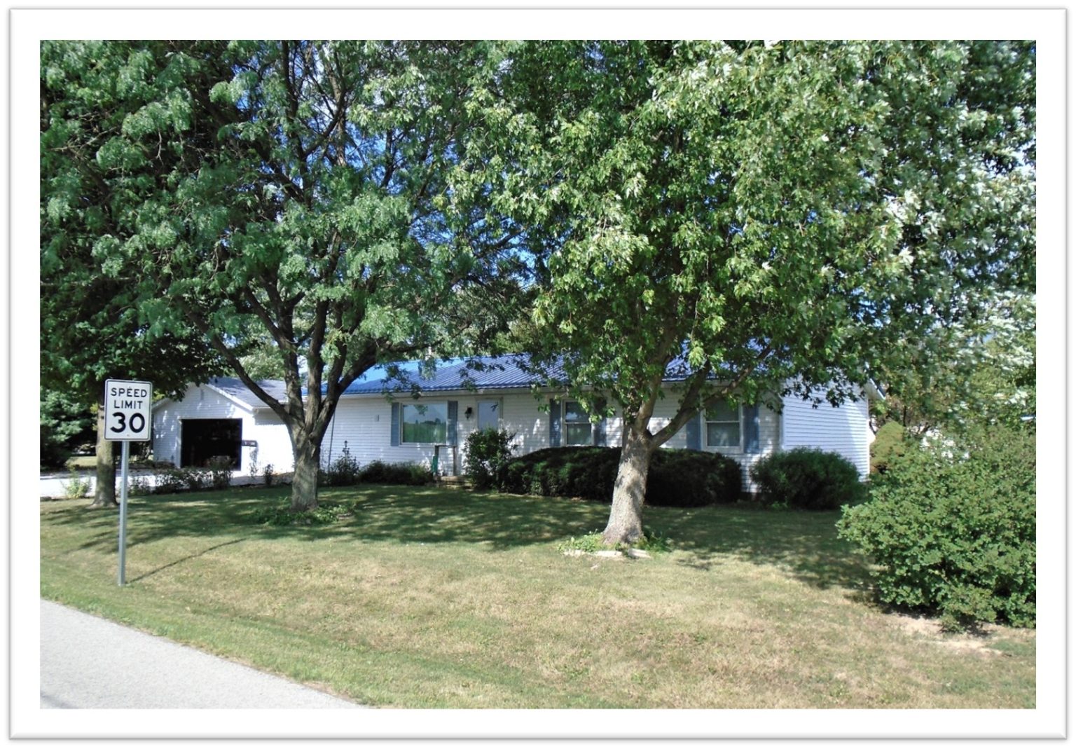 1101 N. Maple Street Veedersburg, Indiana Greg Clingan Auctions